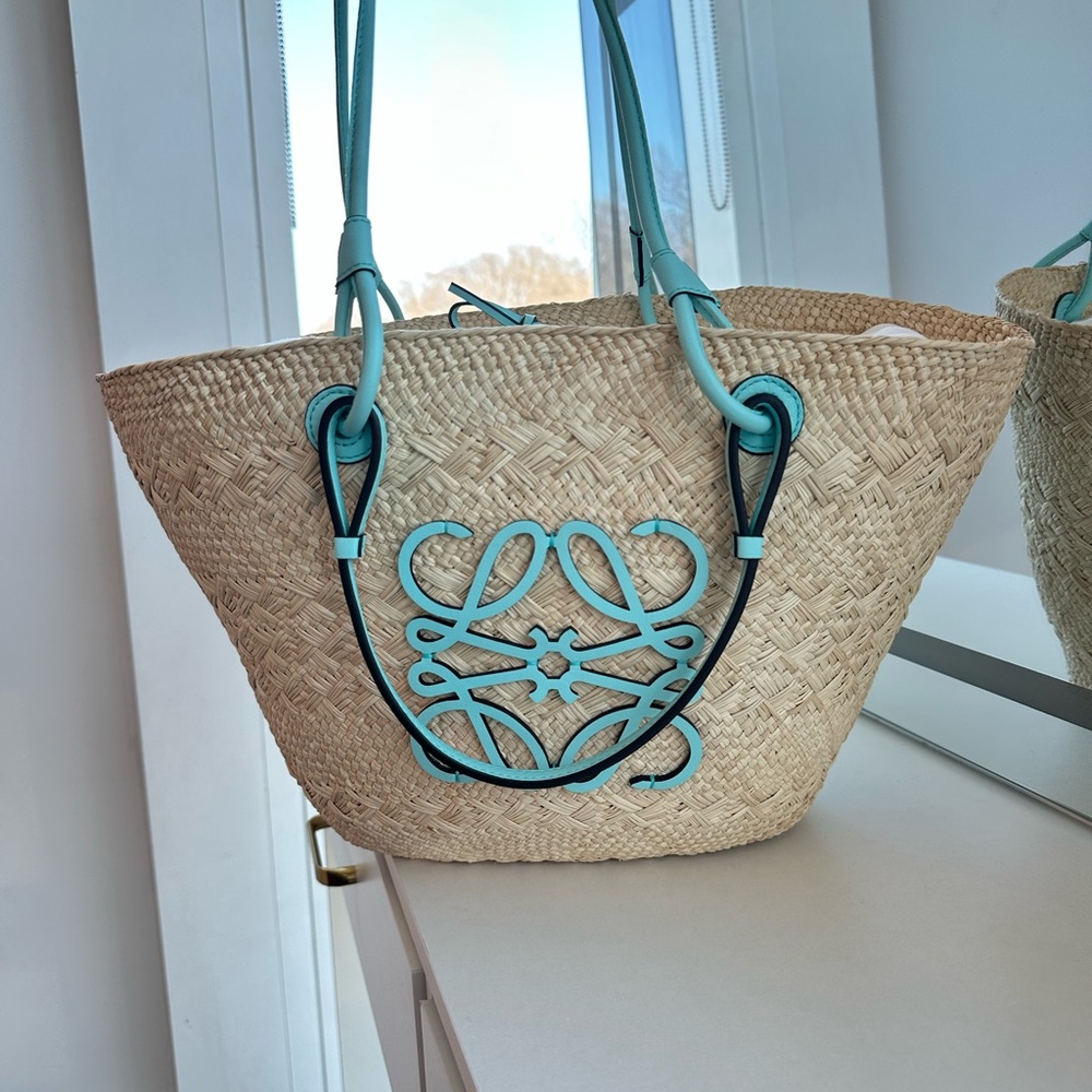 Rare Loewe Medium Anagram Basket Bag Tote Beach Bag $11100